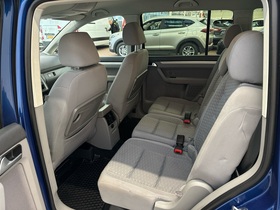 Volkswagen Touran vaihtoauto