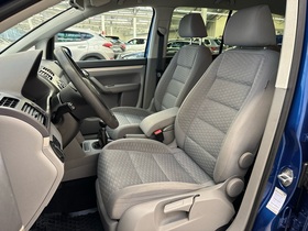 Volkswagen Touran vaihtoauto