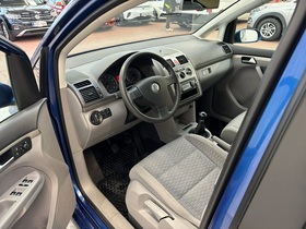 Volkswagen Touran vaihtoauto
