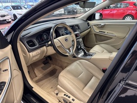 Volvo V60 Cross Country vaihtoauto