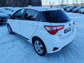 Toyota Yaris vaihtoauto