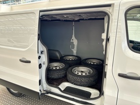 Nissan Primastar vaihtoauto