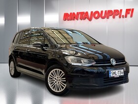 Volkswagen Touran vaihtoauto
