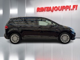 Volkswagen Touran vaihtoauto