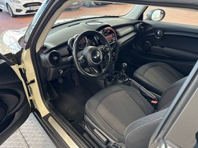 Mini Hatchback vaihtoauto