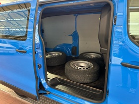 Opel Vivaro vaihtoauto