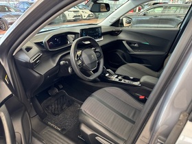 Peugeot e-2008 vaihtoauto