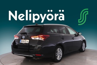 Toyota Auris vaihtoauto