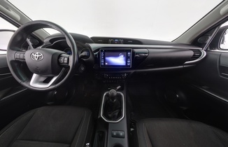 Toyota Hilux vaihtoauto