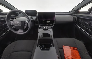 Toyota bZ4X vaihtoauto