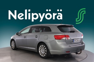 Toyota Avensis vaihtoauto