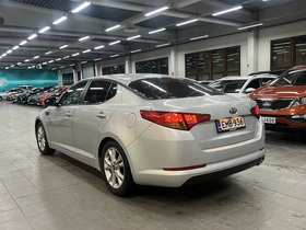 Kia Optima vaihtoauto