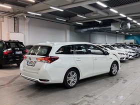 Toyota Auris vaihtoauto
