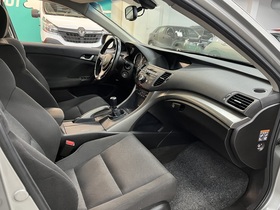 Honda Accord vaihtoauto
