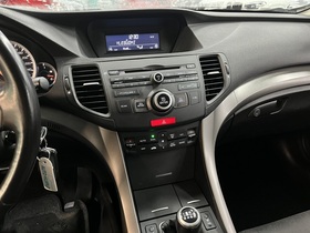 Honda Accord vaihtoauto