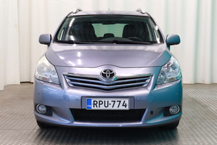 Toyota Verso vaihtoauto