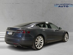Tesla Model S vaihtoauto