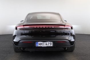 Porsche Taycan vaihtoauto