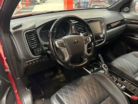 Mitsubishi Outlander PHEV vaihtoauto