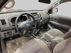 Toyota Hilux vaihtoauto