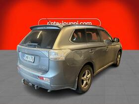 Mitsubishi Outlander PHEV vaihtoauto