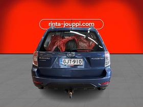 Subaru Forester vaihtoauto