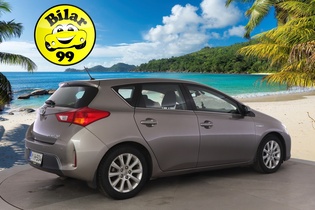 Toyota Auris vaihtoauto