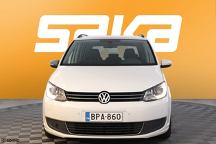 Volkswagen Touran vaihtoauto