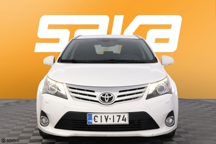 Toyota Avensis vaihtoauto