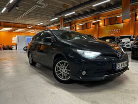 Toyota Auris vaihtoauto