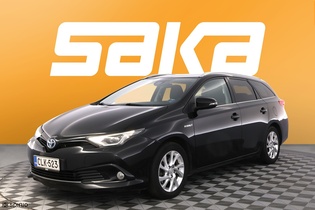 Toyota Auris vaihtoauto