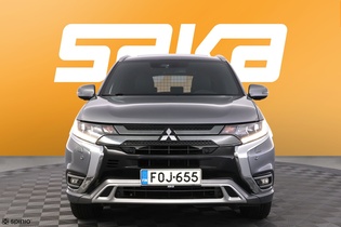 Mitsubishi Outlander PHEV vaihtoauto