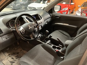 Mitsubishi L200 vaihtoauto