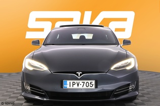 Tesla Model S vaihtoauto