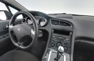 Peugeot 5008 vaihtoauto