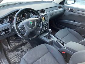 Skoda Superb vaihtoauto