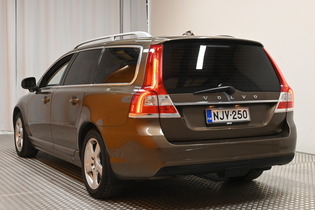 Volvo V70 vaihtoauto