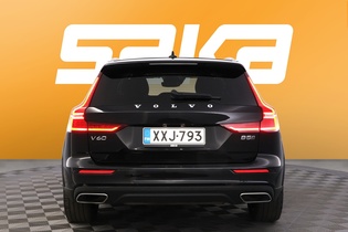 Volvo V60 Cross Country vaihtoauto