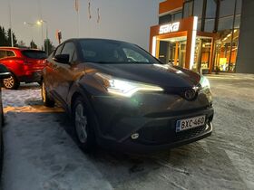 Toyota C-HR vaihtoauto