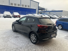 Mazda 2 vaihtoauto