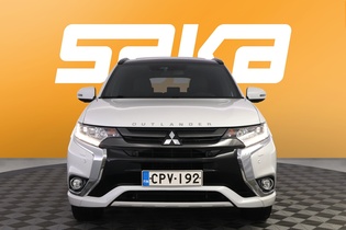 Mitsubishi Outlander PHEV vaihtoauto