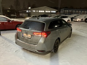 Toyota Auris vaihtoauto