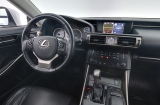 Lexus IS vaihtoauto