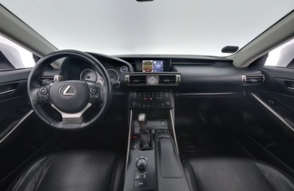Lexus IS vaihtoauto
