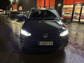 Volkswagen Touran vaihtoauto