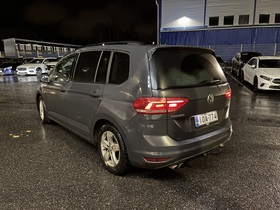 Volkswagen Touran vaihtoauto