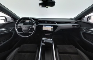 Audi e-tron vaihtoauto