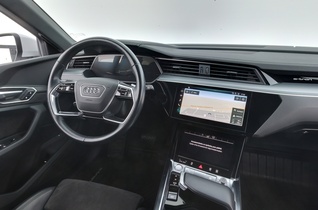 Audi e-tron vaihtoauto