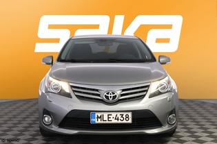 Toyota Avensis vaihtoauto