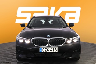BMW 320 vaihtoauto